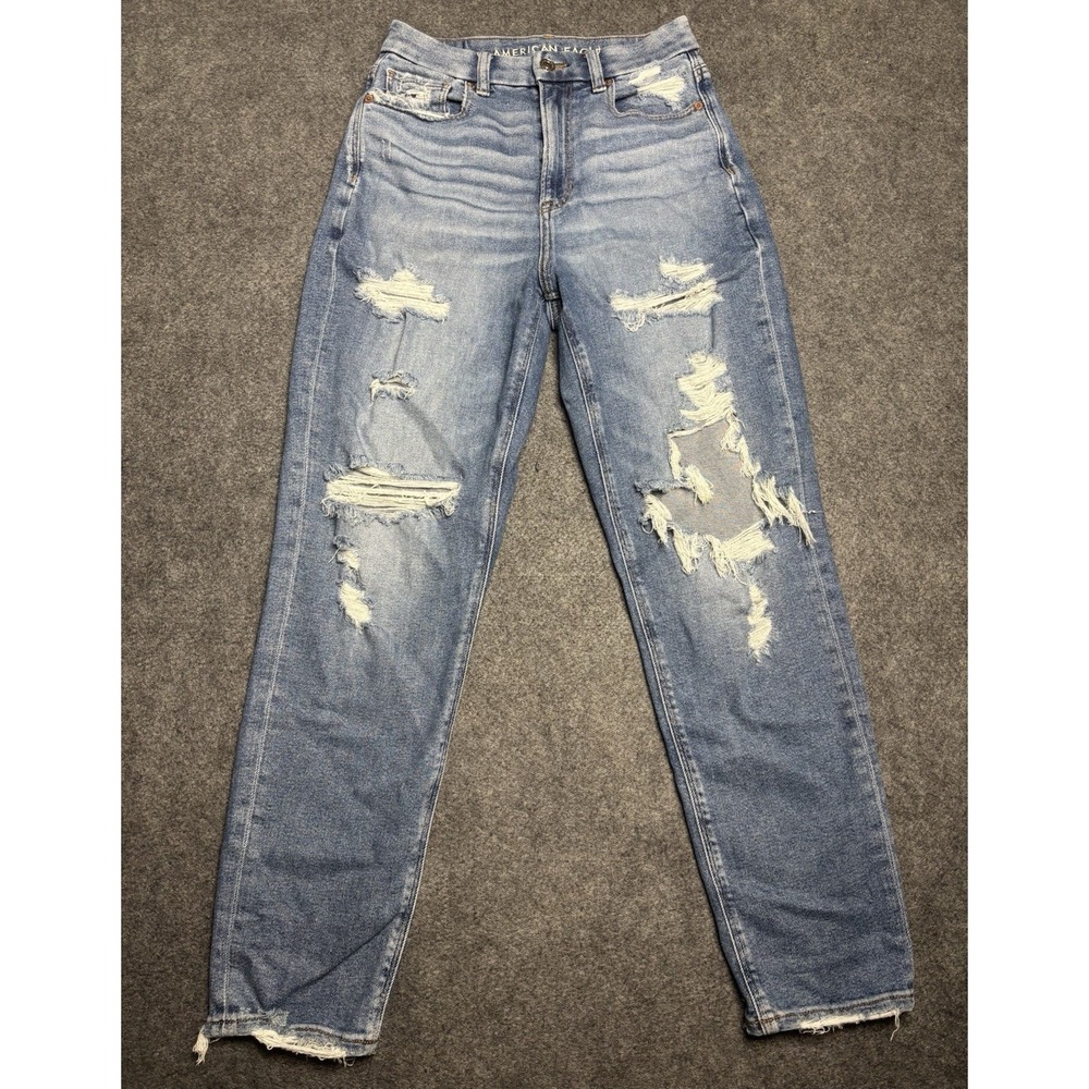American‎ Eagle Curvy Mom Jeans Women's Size 2 Distressed Light Wash Raw Hem